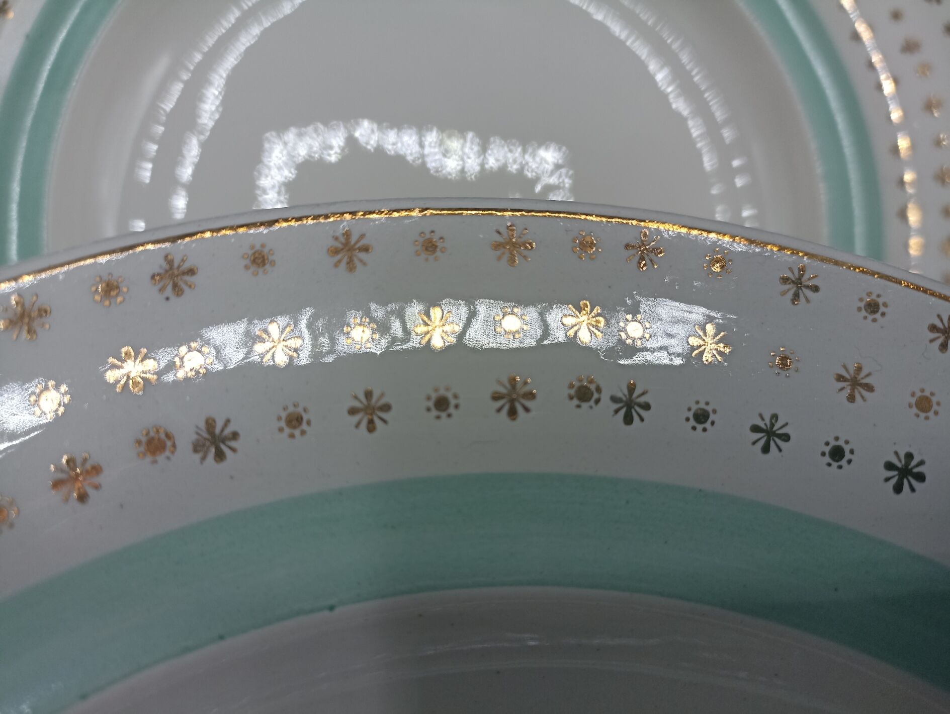 12 hollow porcelain plates - Stars and mint green
