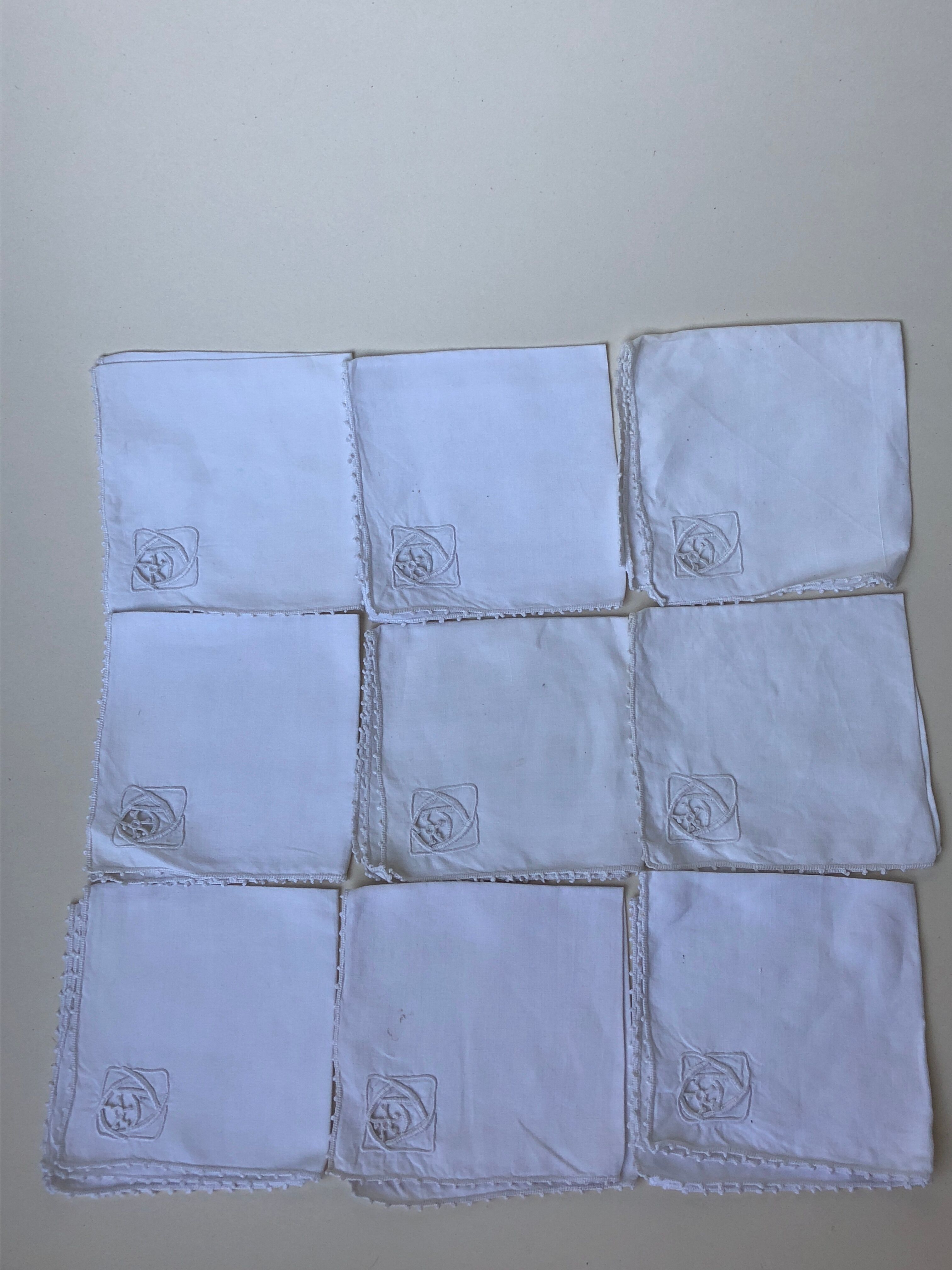 Set of 9 towels