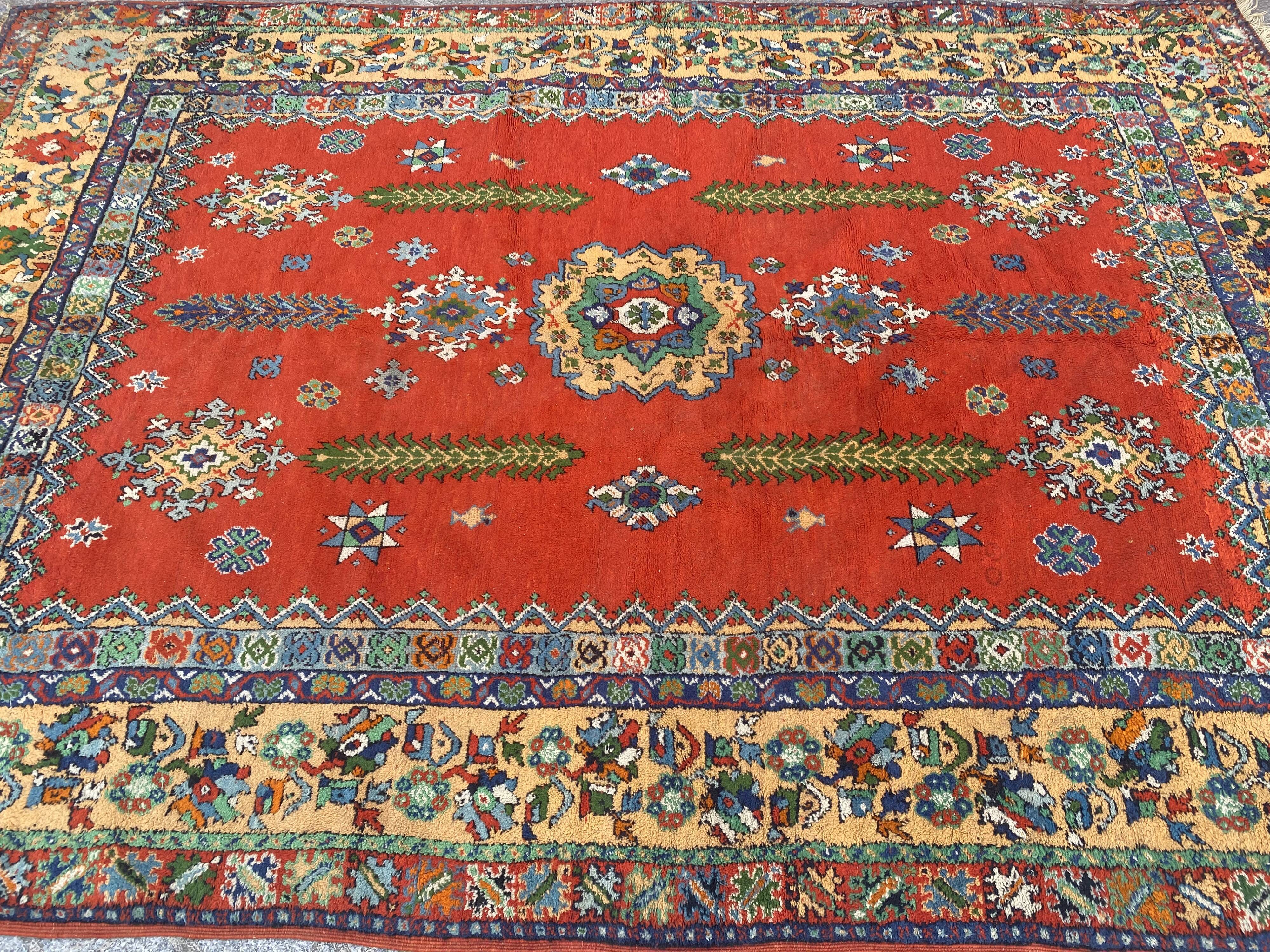 Moroccan vintage carpet handmade flap 175x255 cm