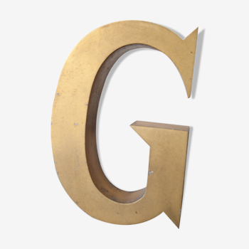 Old sign letter G