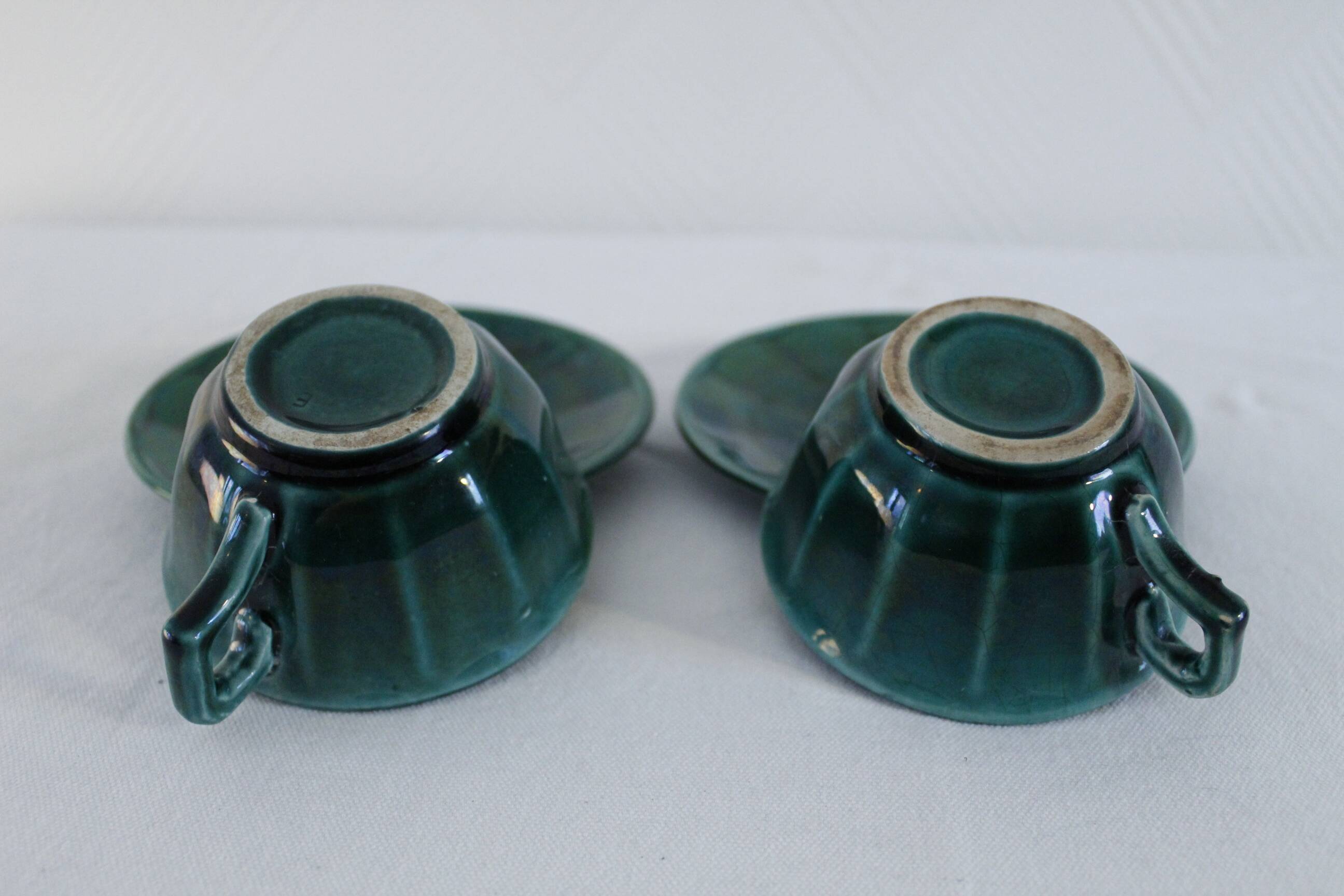 Set of 2 vintage green cups + saucers