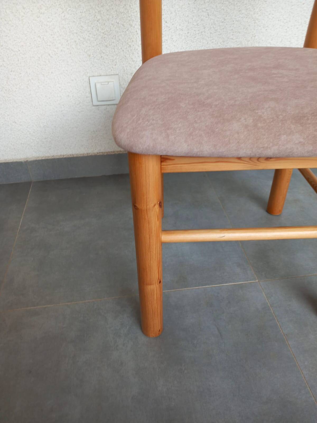 Danish pine chairs from the 1980s