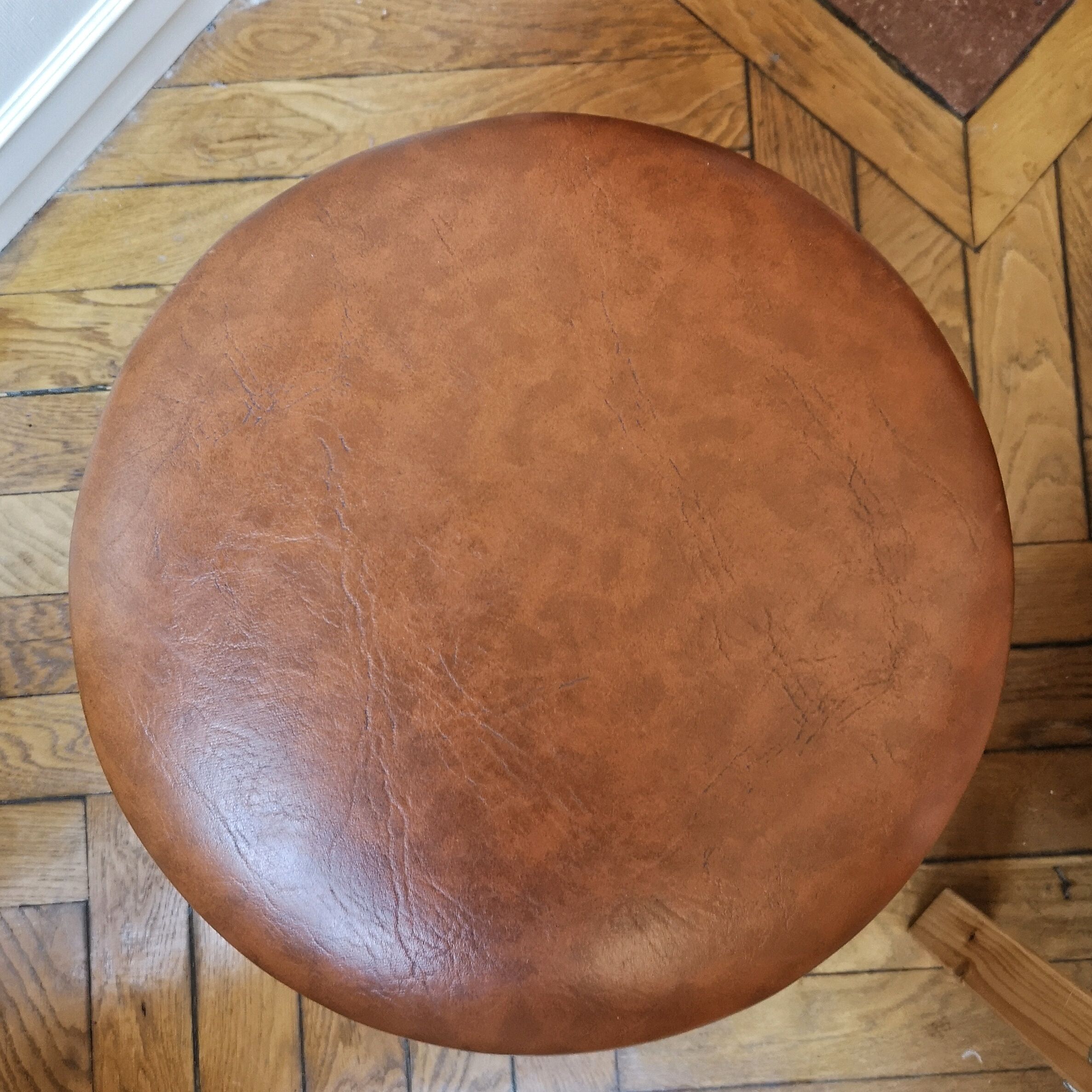 Tabouret d'usine cuir vintage industriel, designer kor