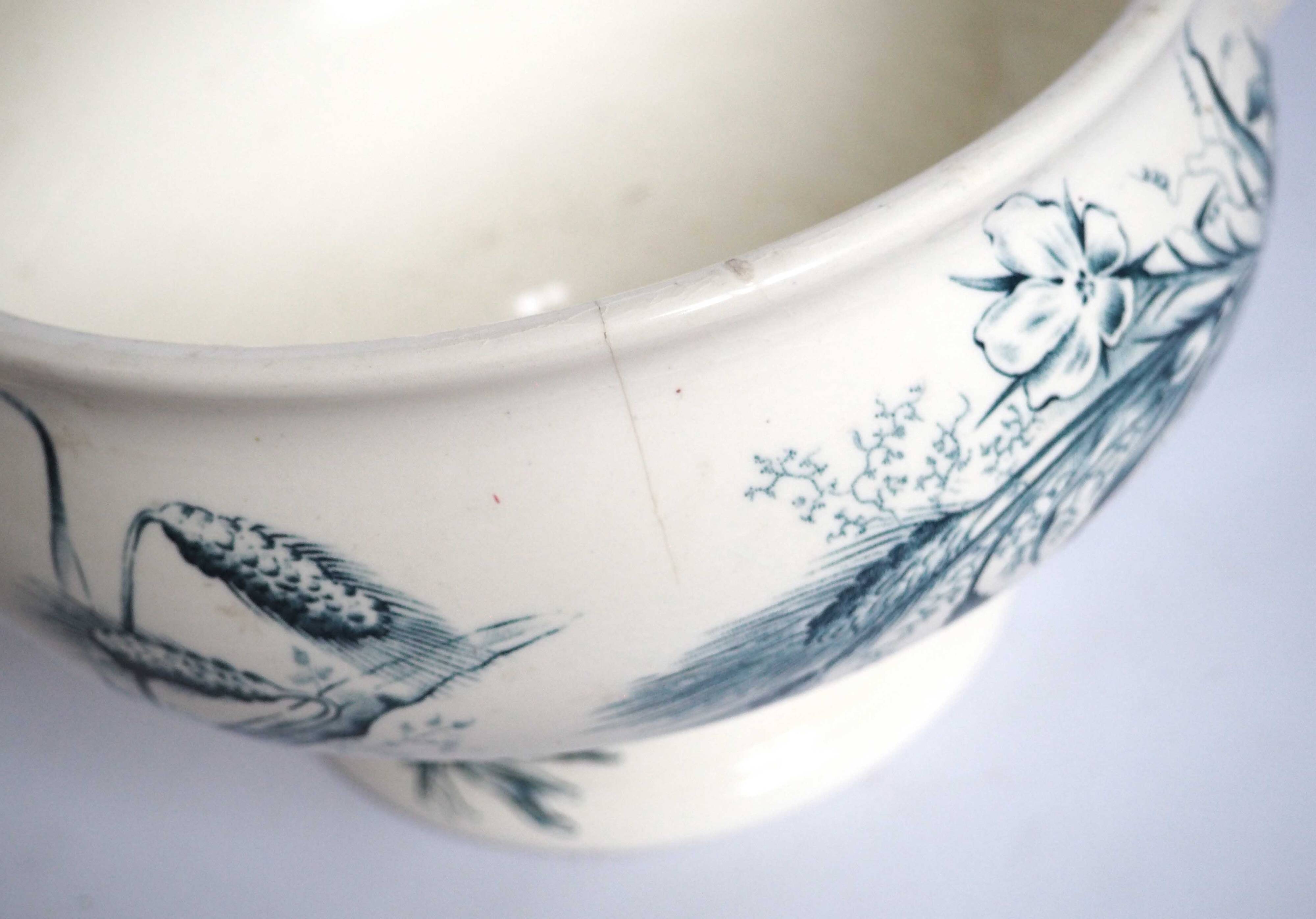 Dragonfly iron clay soup tureen