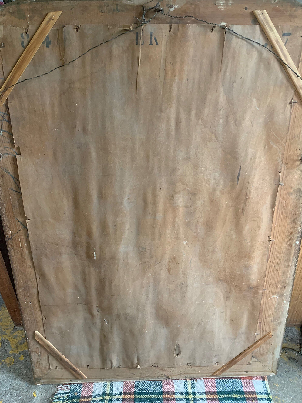 Gilded fireplace mirror with pediment