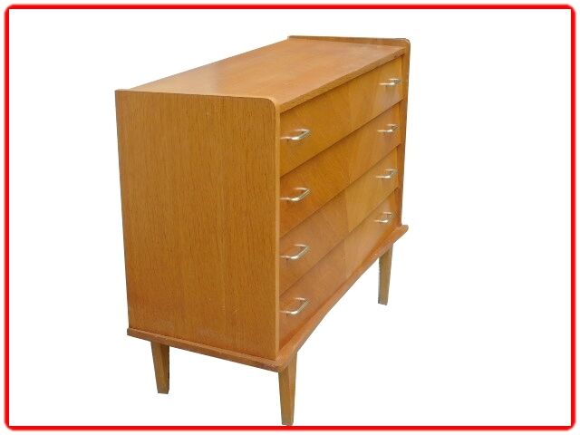 Commode vintage pieds fuselés 1970