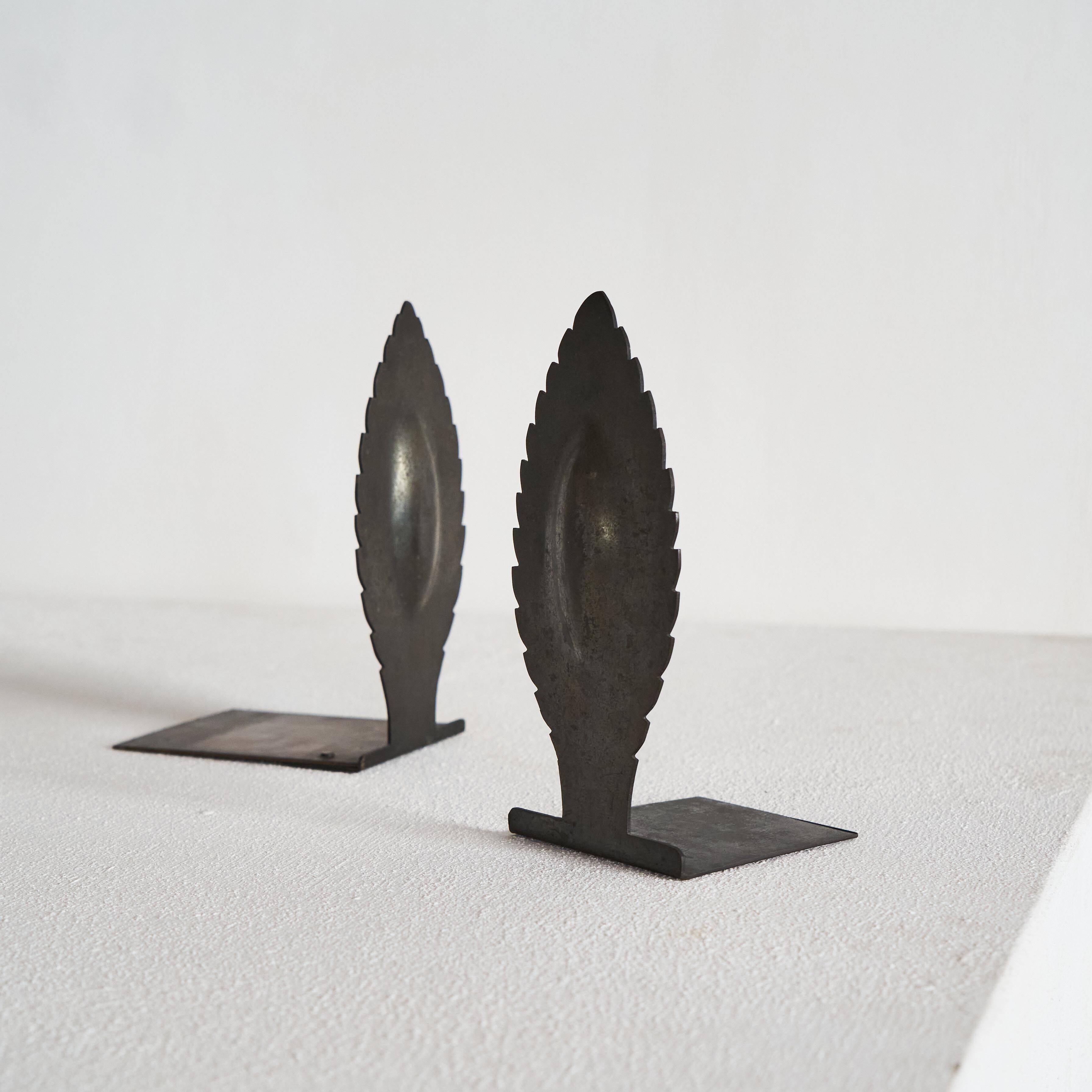 Pair of sculptural Art Deco bookends 1930