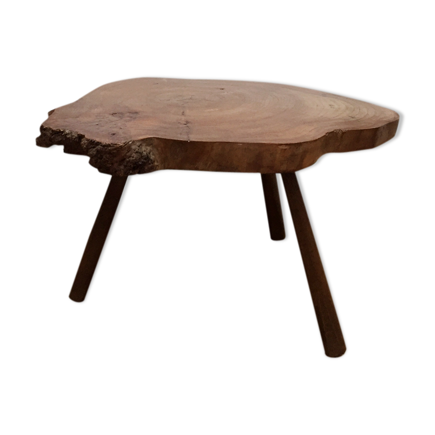 Table basse brutaliste tripode
