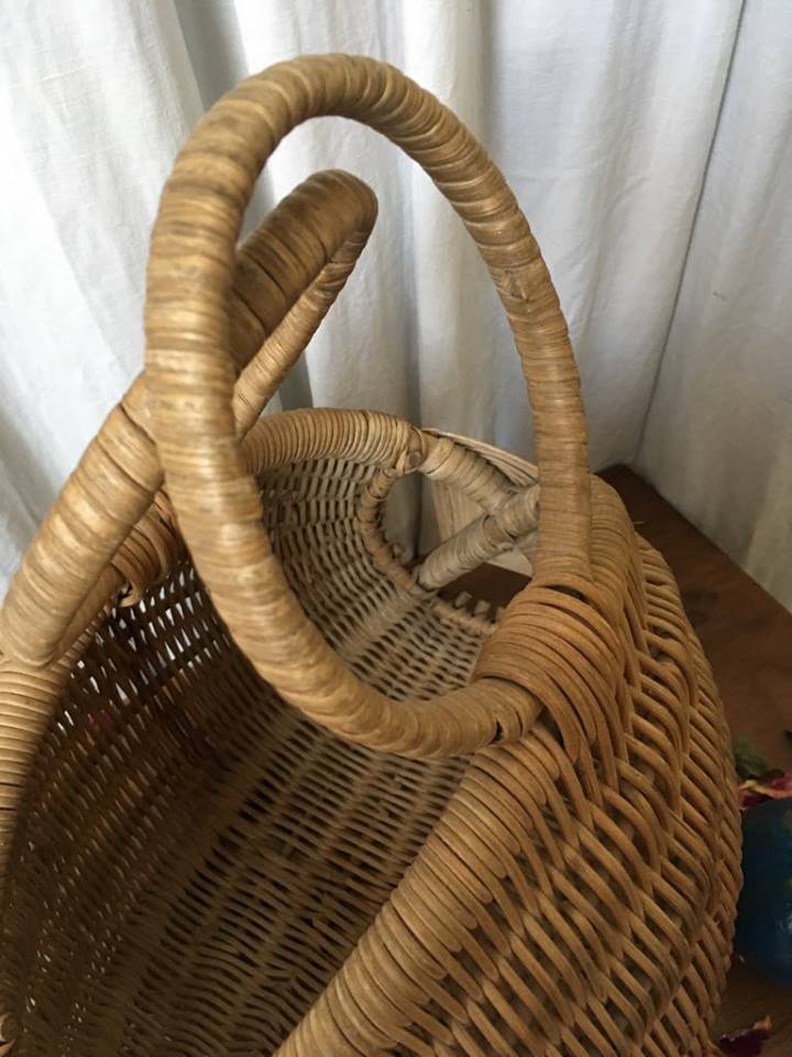 Basket in wicker