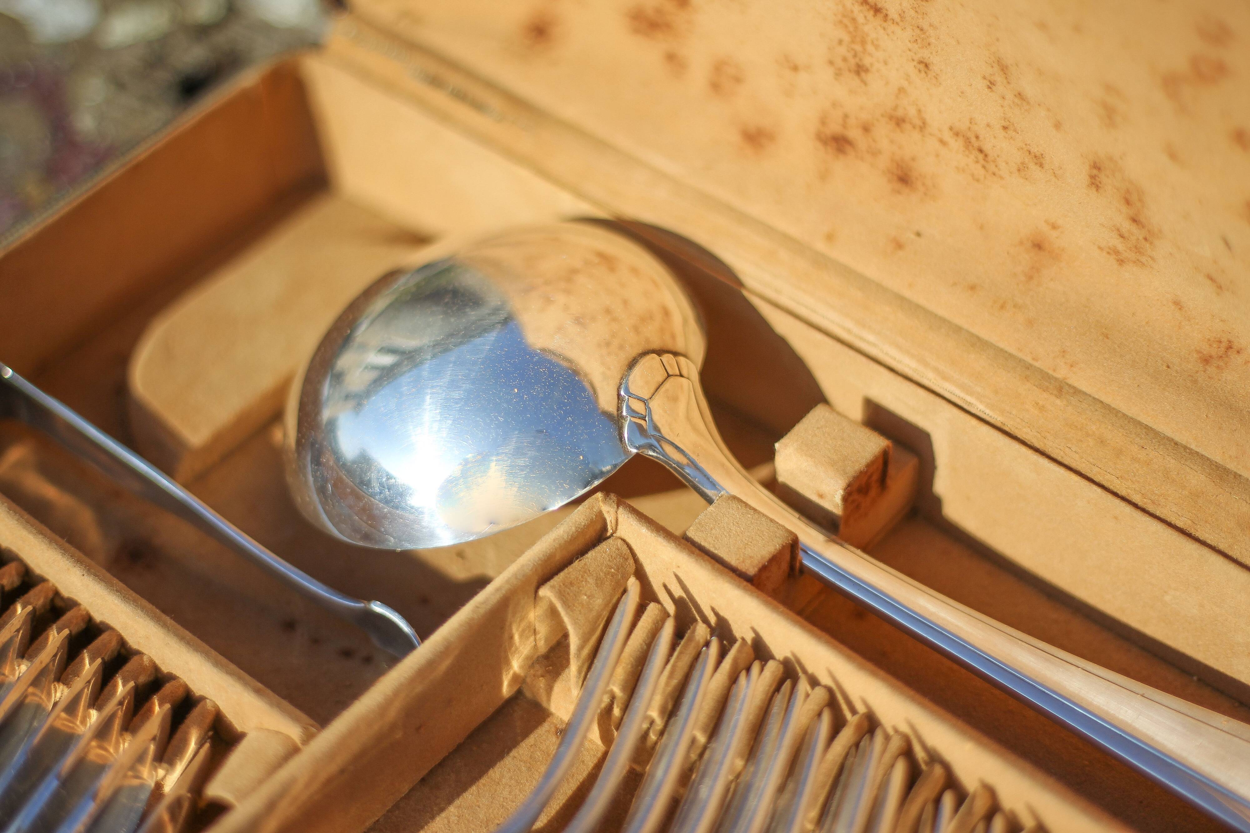 Art Deco cutlery set in box, silver-plated metal cutlery set, decorative table