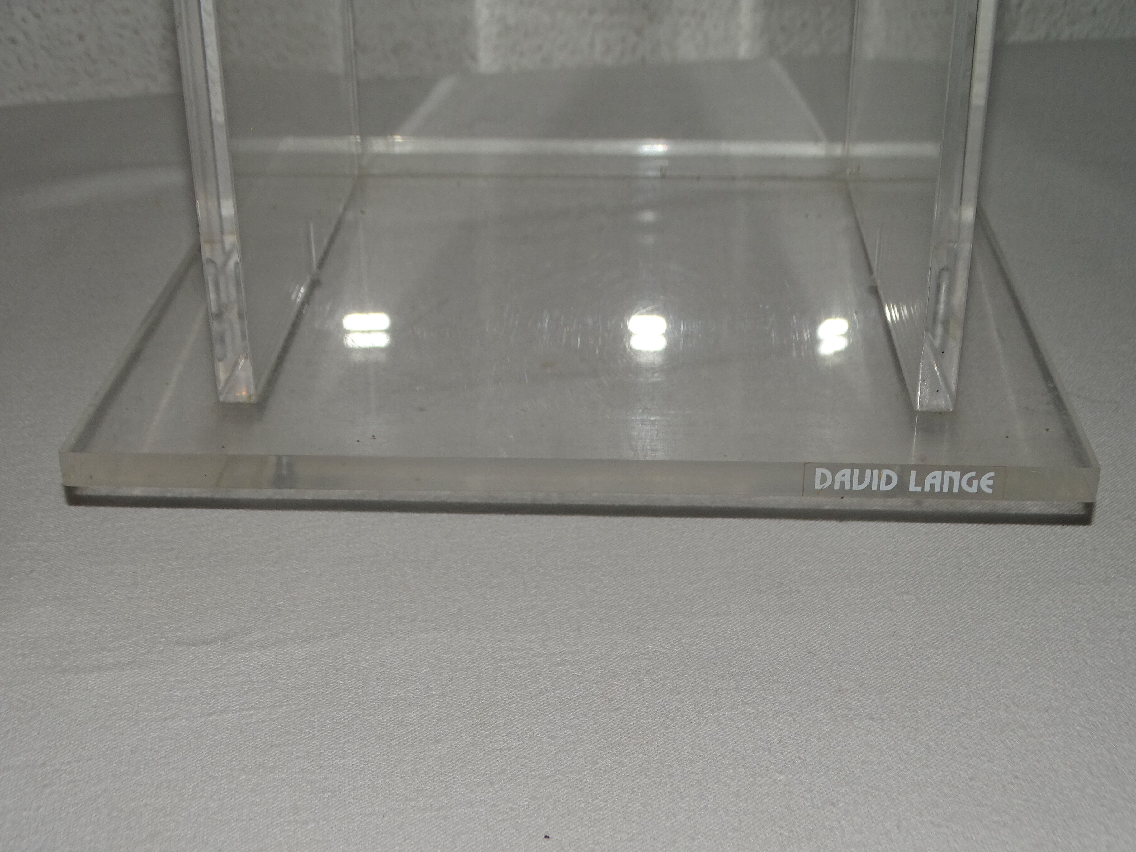 DAVID LANGE DESIGN COLUMN HOLDER VINTAGE PLEXIGLASS CD HOLDER