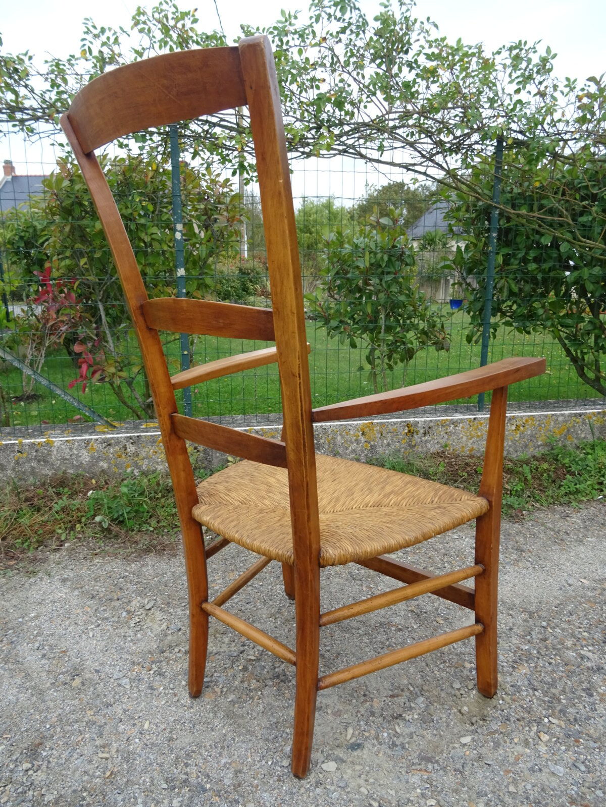 Mulched armchair high backrest