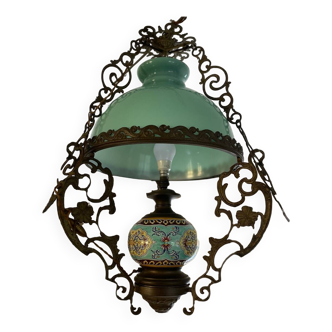 Imposing pendant light in opaline and earthenware