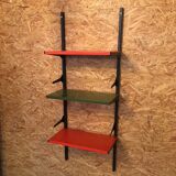 Tomado shelf