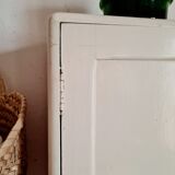 White antique medicine cabinet