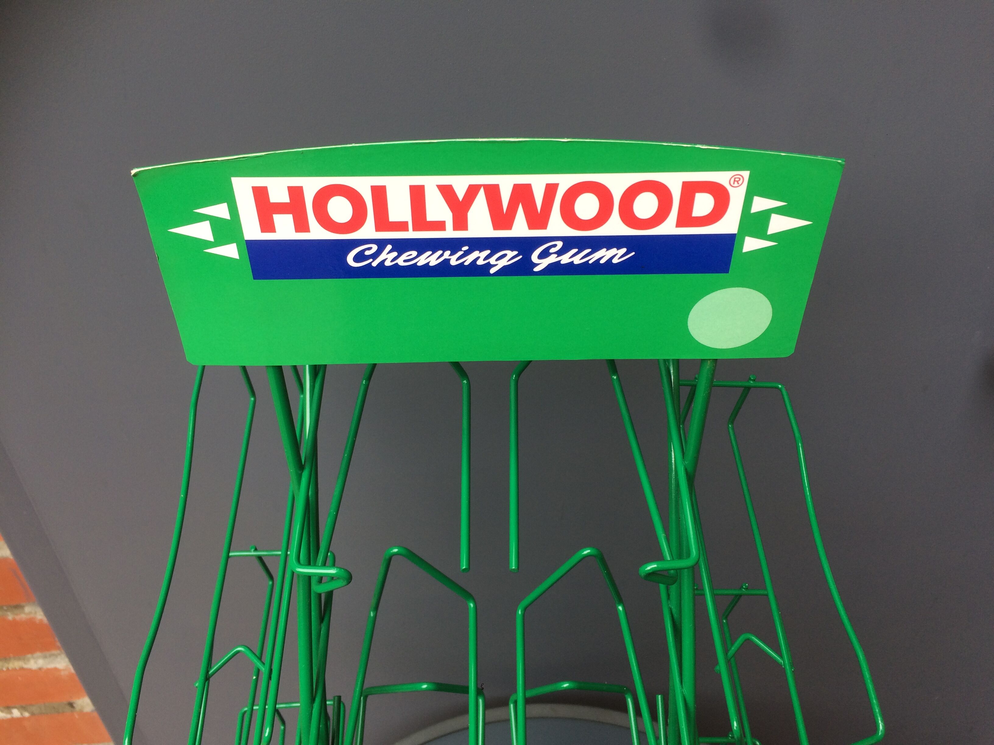 Vintage chewing-gum display