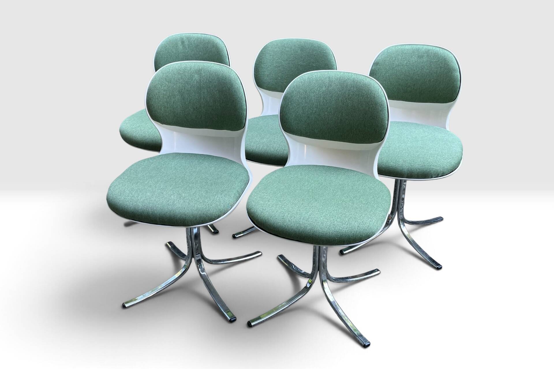 5 chaises Space Age Stoll Giroflex 7054