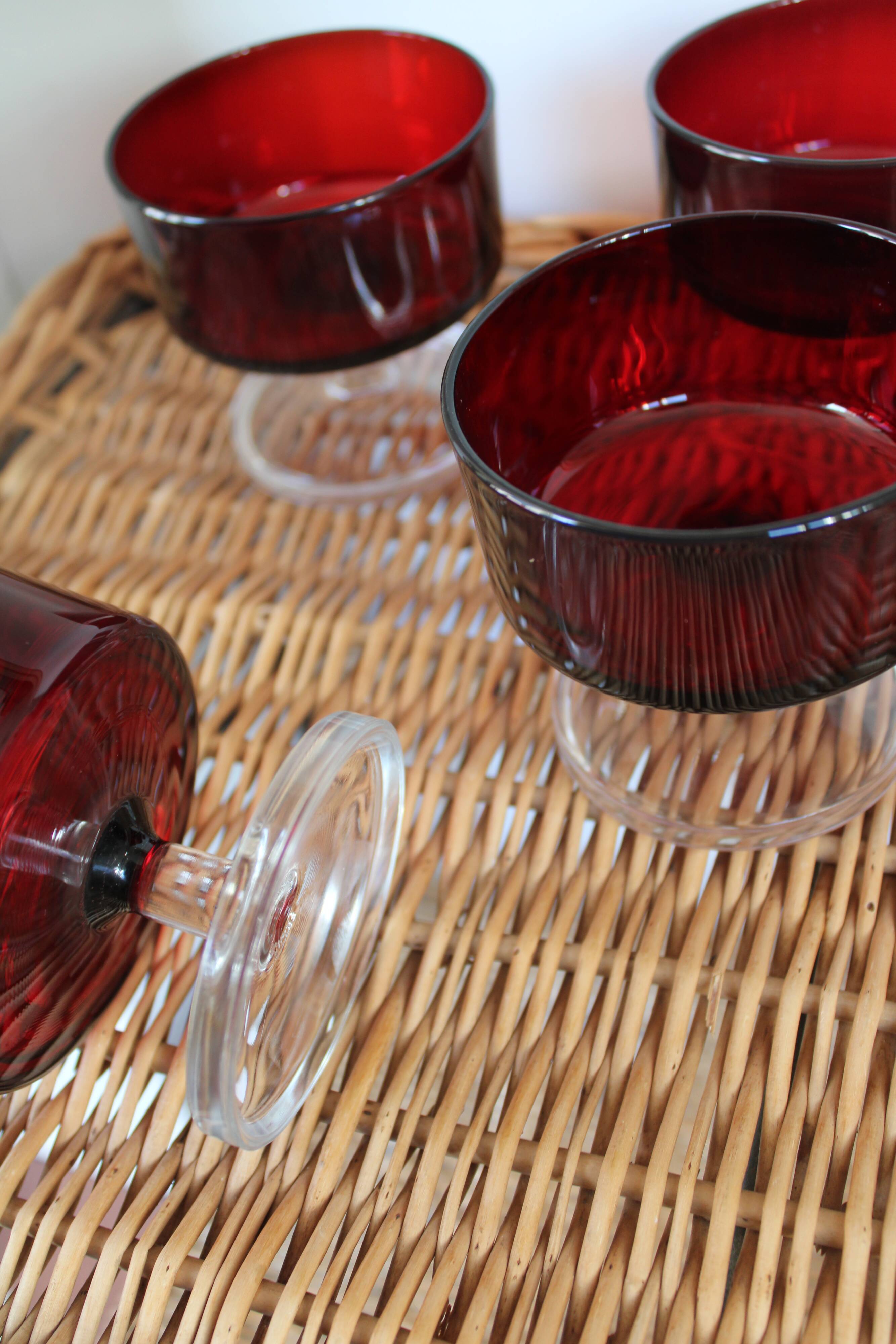 4 coupes à champagne rouges Luminarc