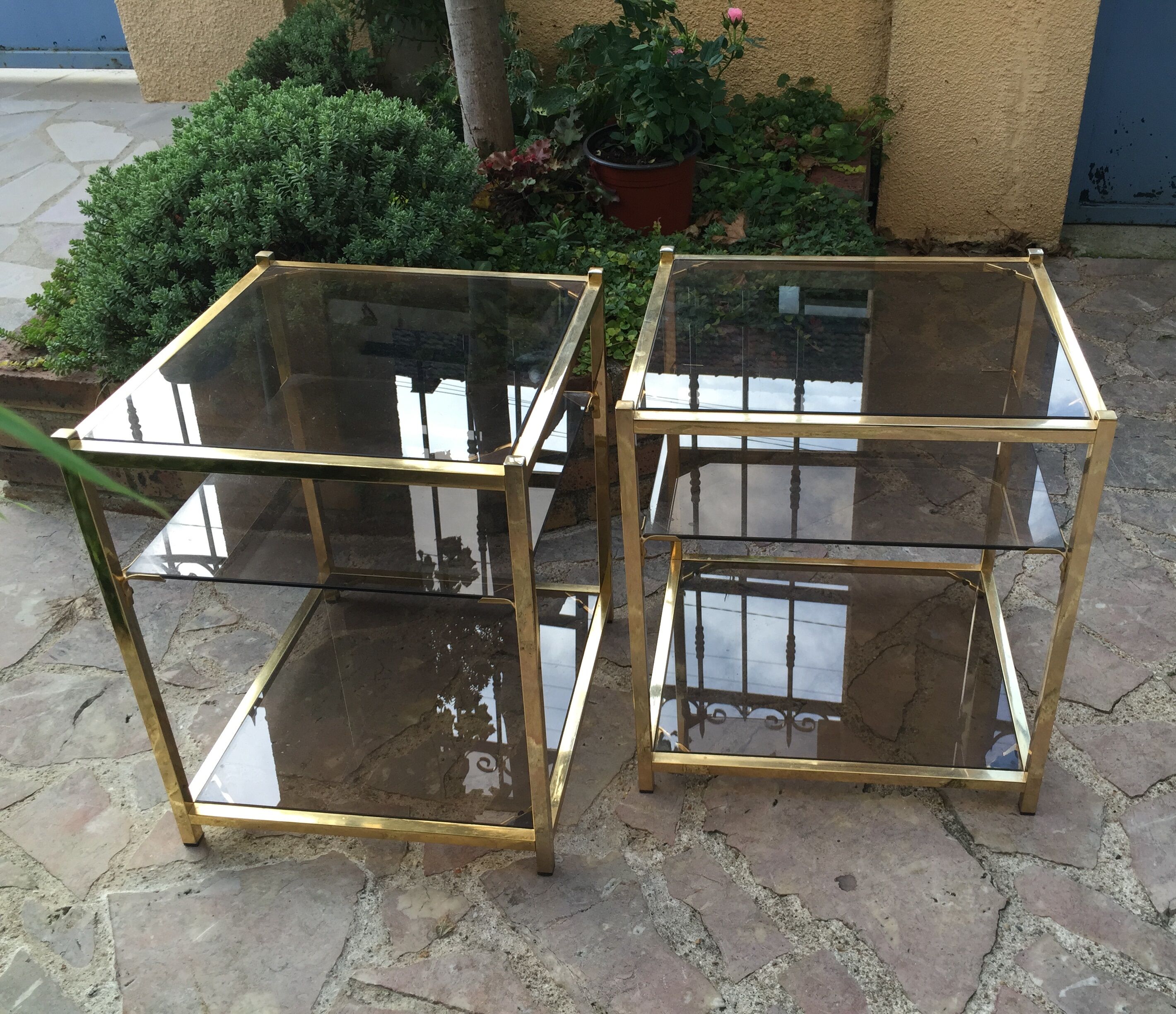 End table in smoky glass