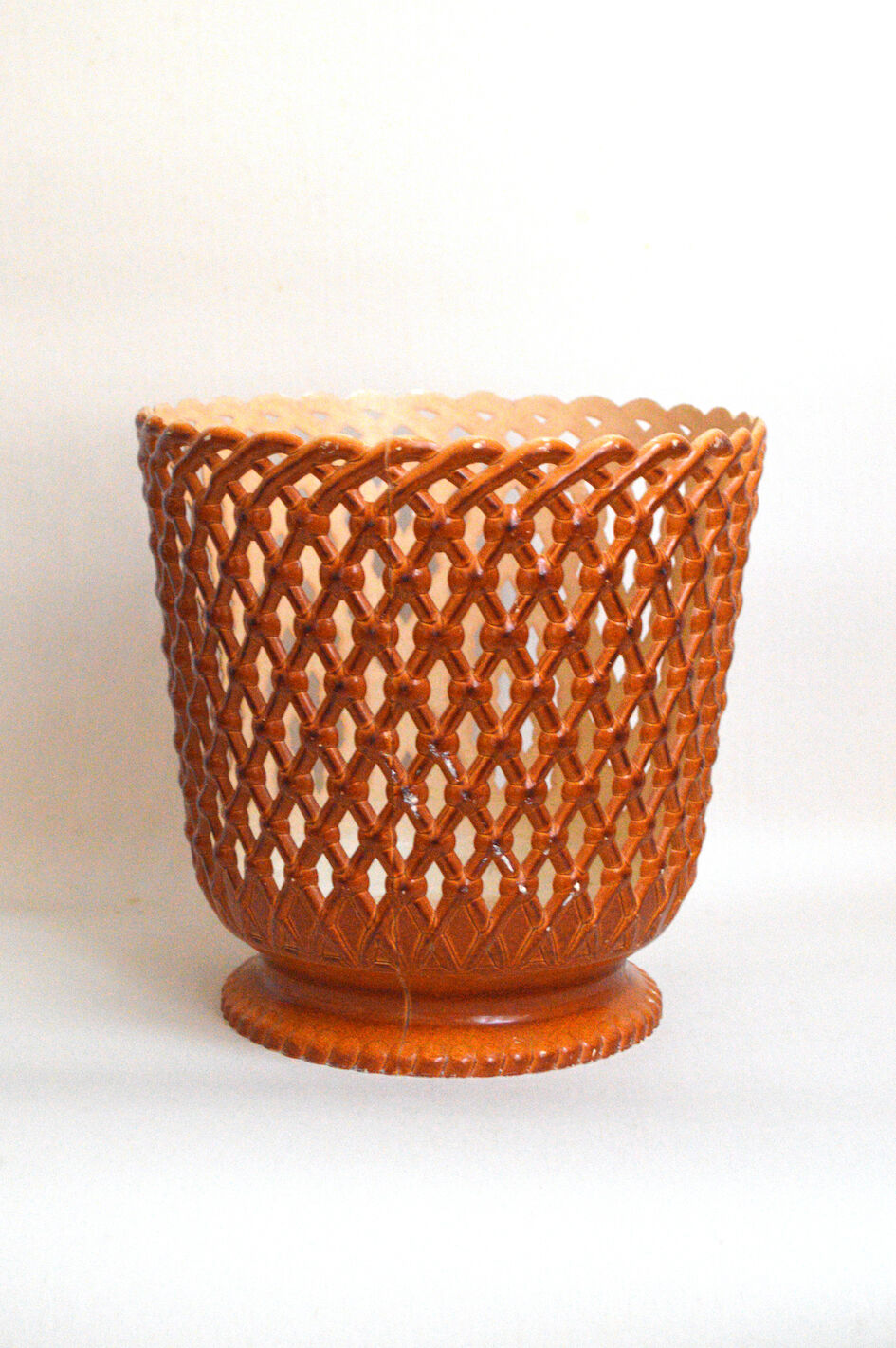 Vintage openwork pot cover