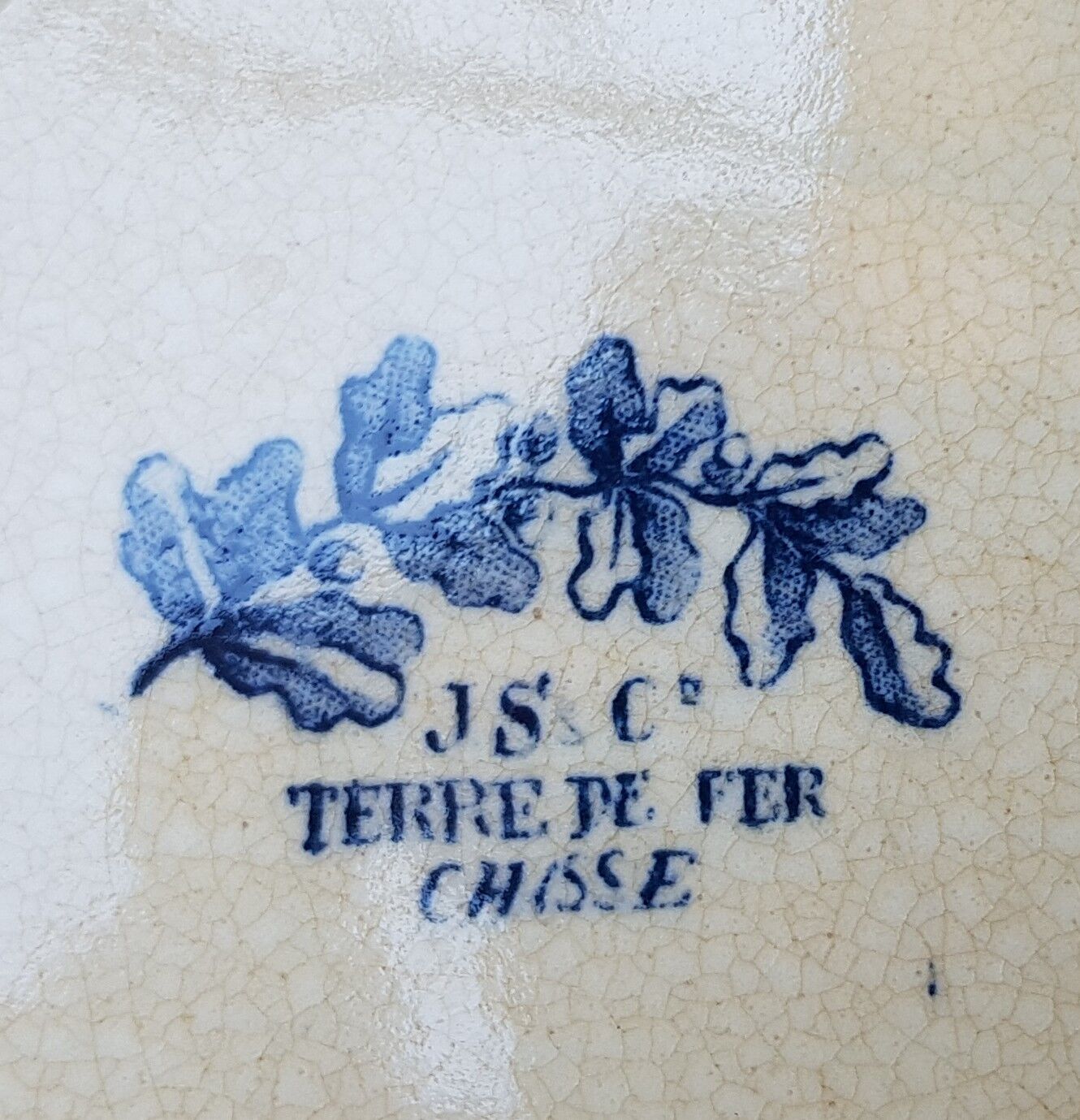 Assiette terre de fer "Chasse"