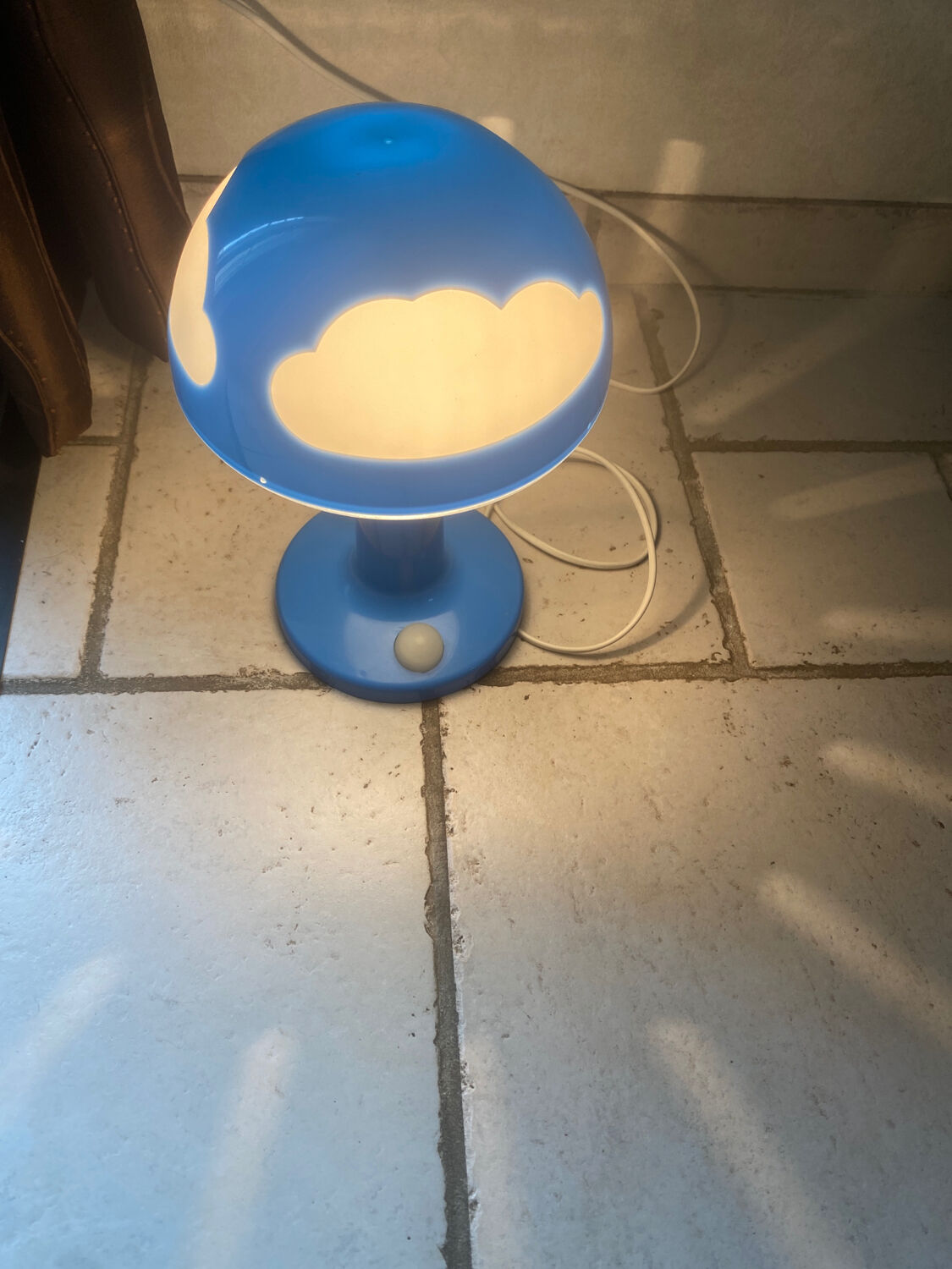 Blue skojig ikea lamp