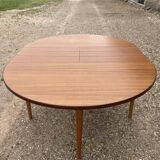 Scandinavian round table with extension