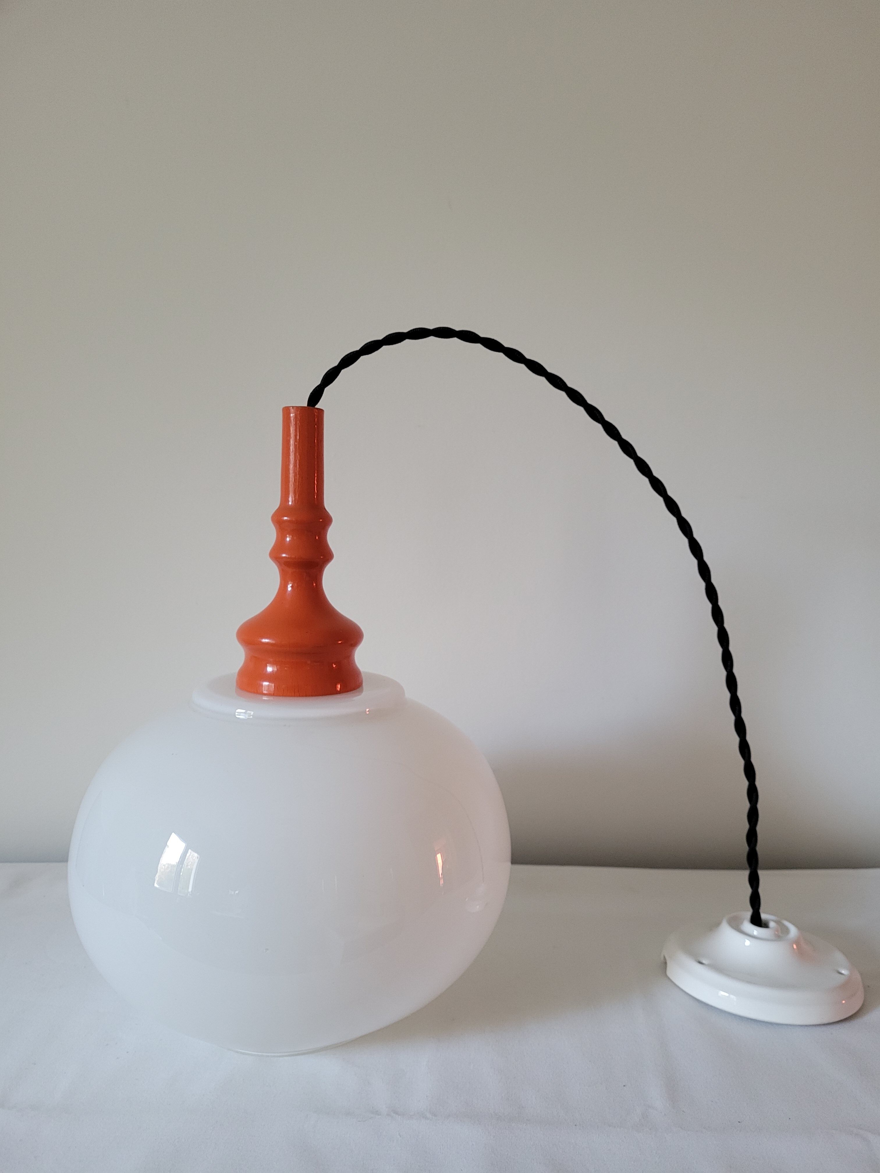 Opaline suspension 70s