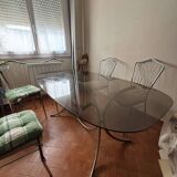 Table en verre fumé