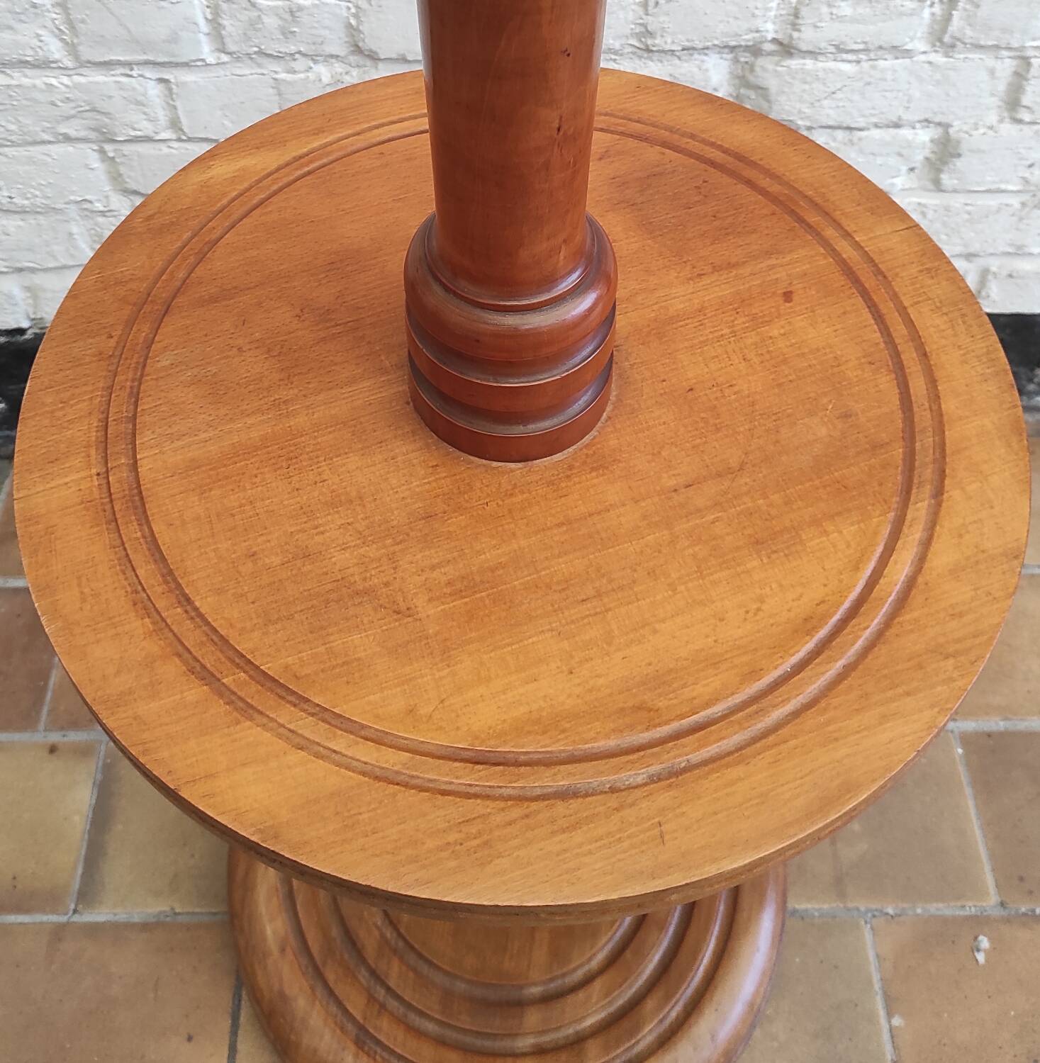 Vintage turned wooden floor lamp - 60s side table