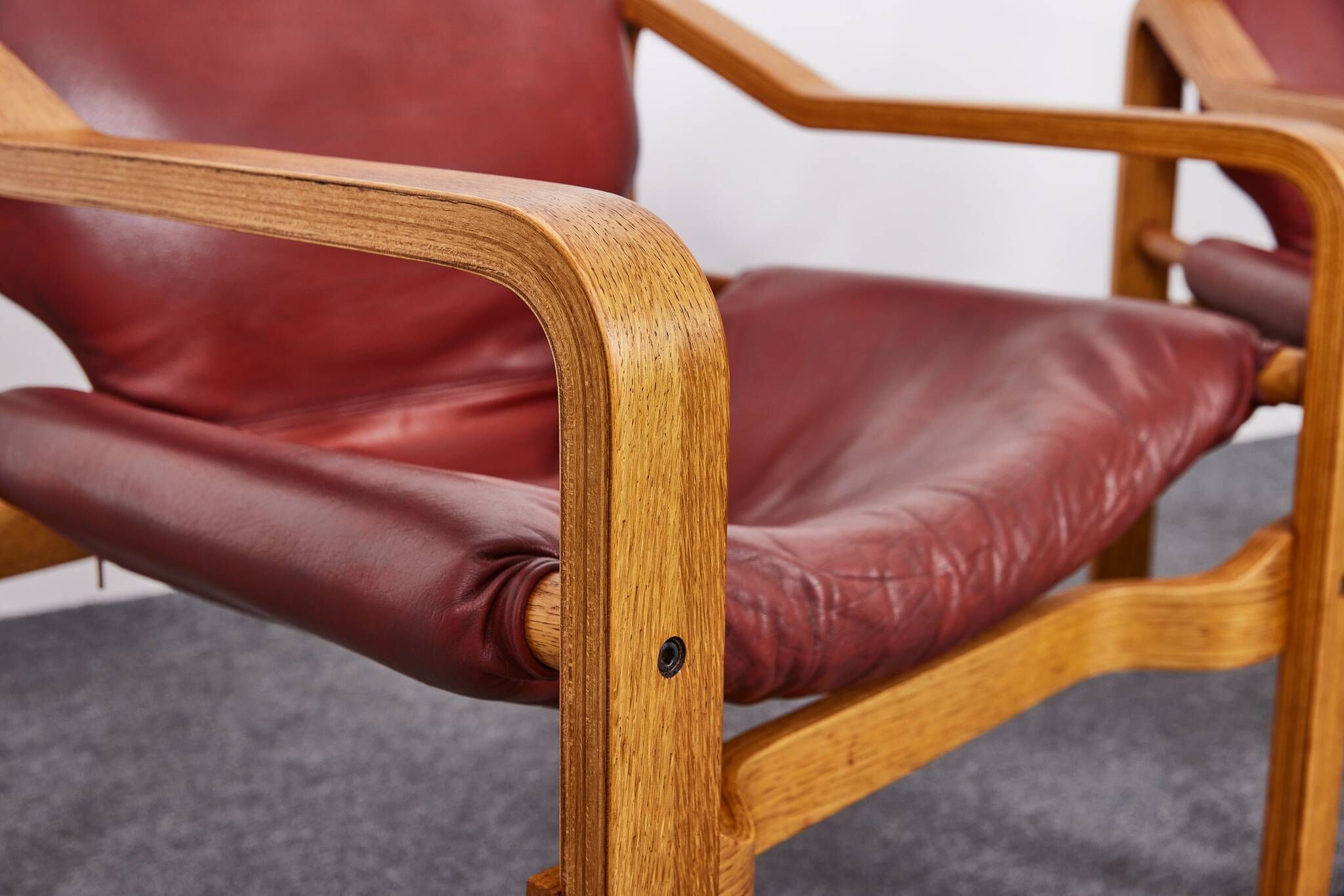Vintage, Leather and Plywood Andy Armchairs by Janos Bodnar, Hungary, 1977, Set of 2