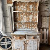 English dresser