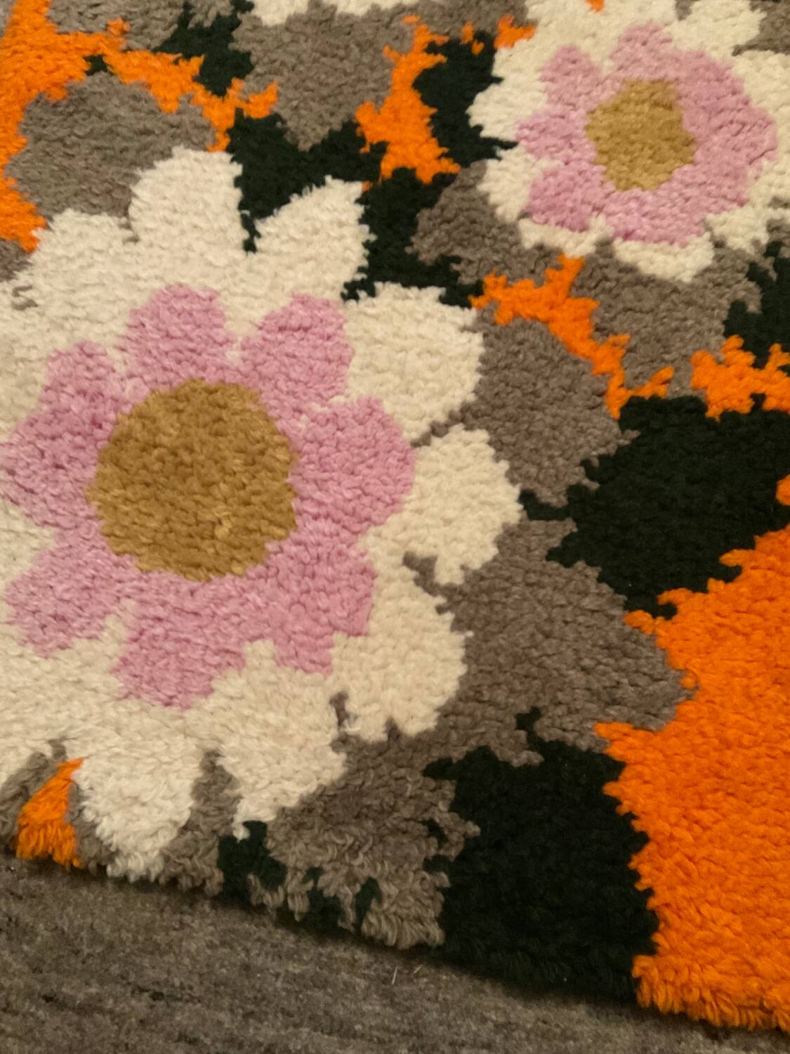 Vintage wool rug from the 70s