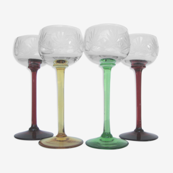 Set of 4 glasses cut crystal chalices
