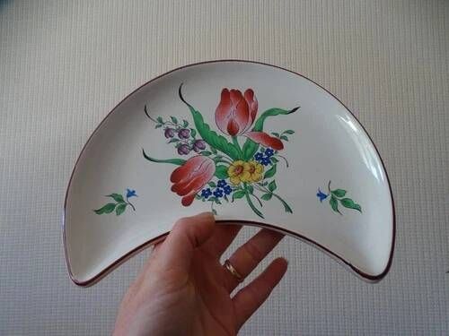 Faience plate KG LUNEVILLE "Street Lamp" crescent half-moon flowers