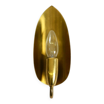 Beautiful original Mid Century Modern cone wall lamp made of brass