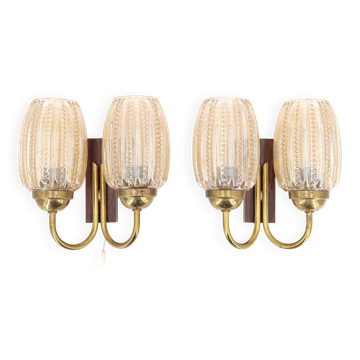 Pair of Graewe wall lights in brass and tinted glass, 1960s.