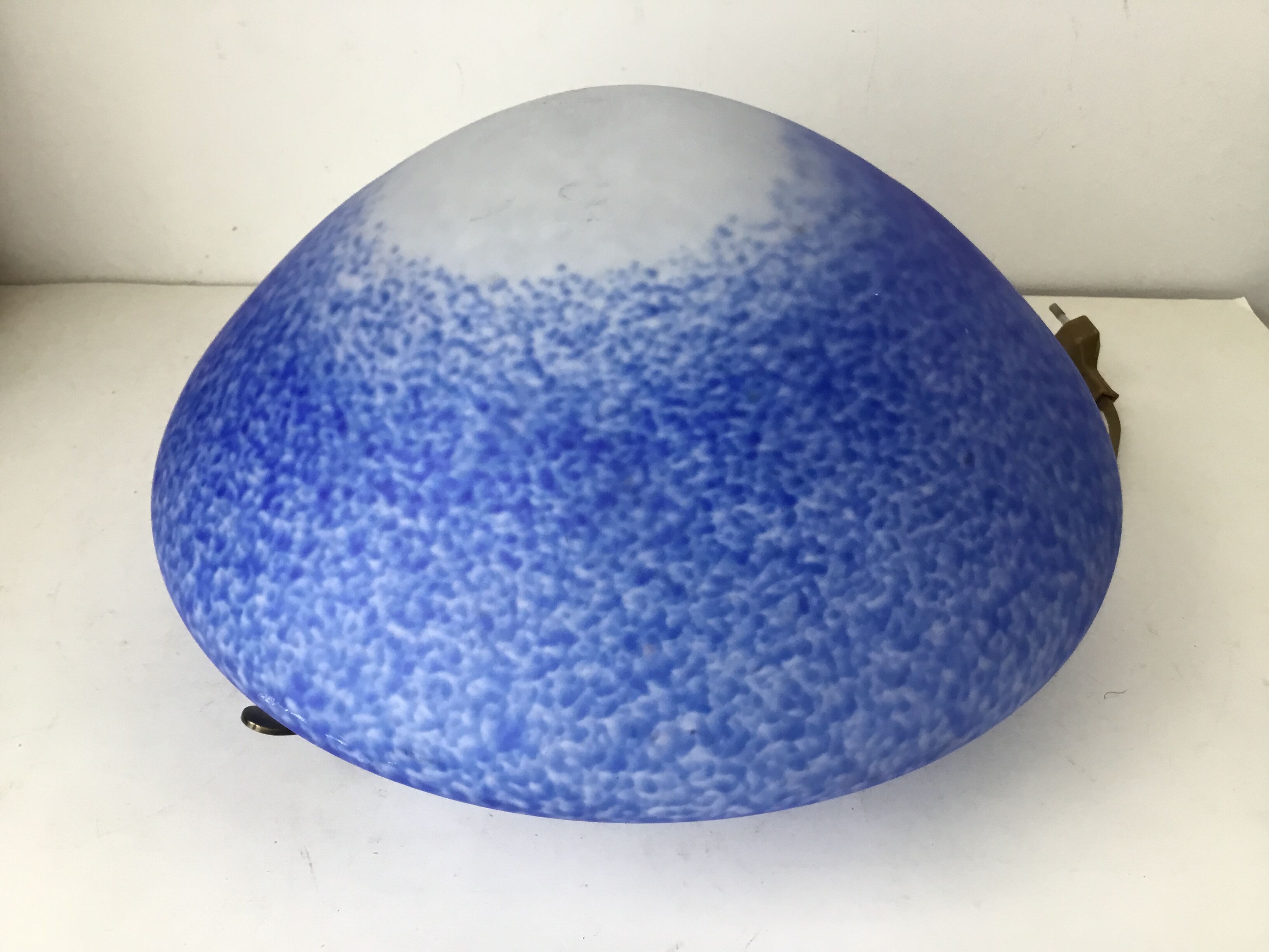 Cup for glass luminaire
