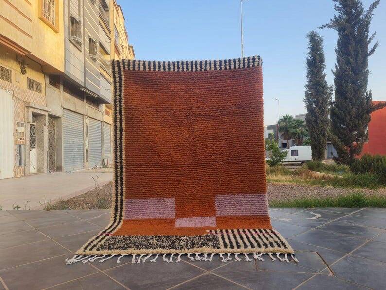 Handmade traditional pure wool rug size 2/3 m
