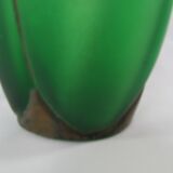 Tulip vase in art deco glass paste