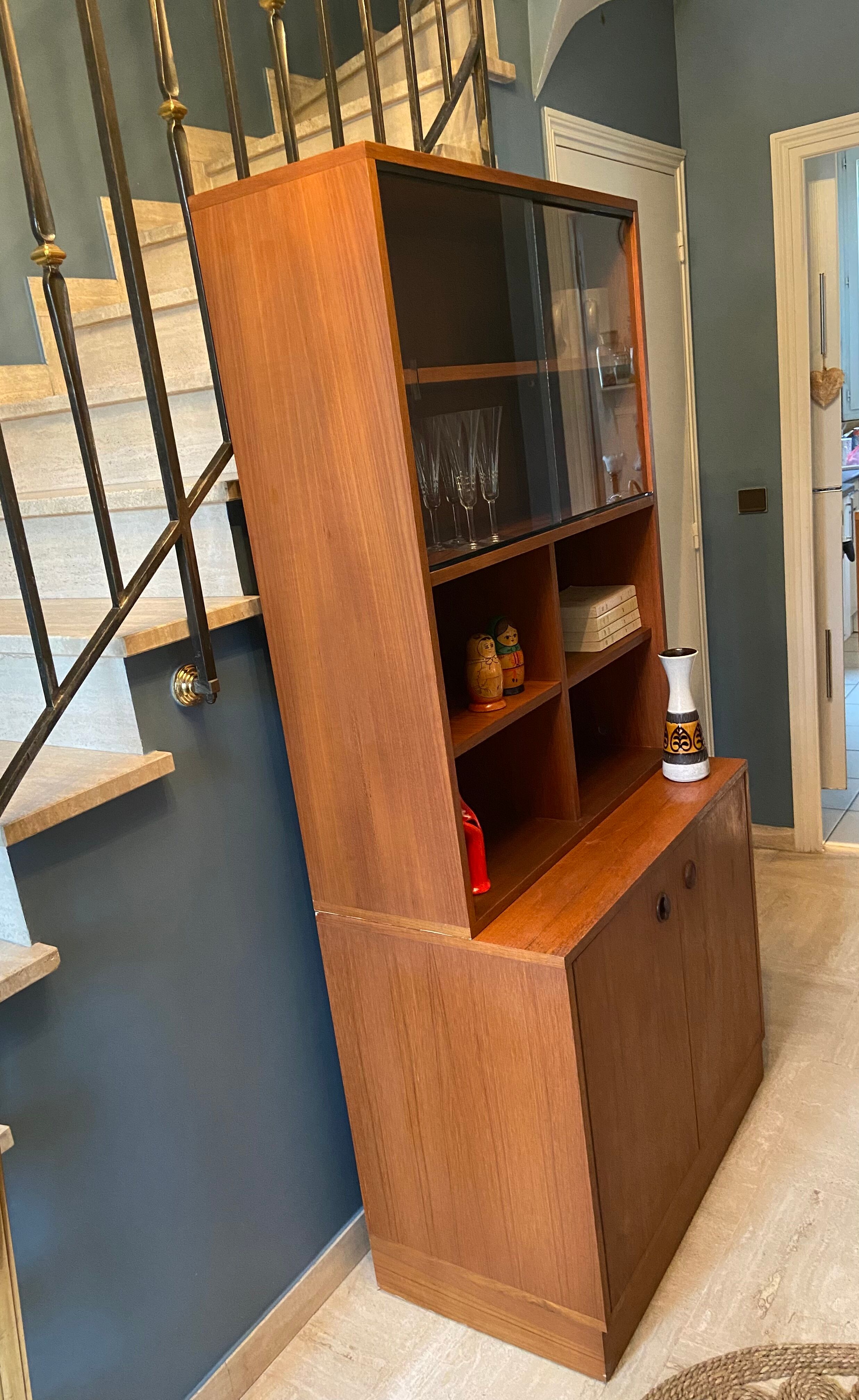 Library vintage teak showcase 1960