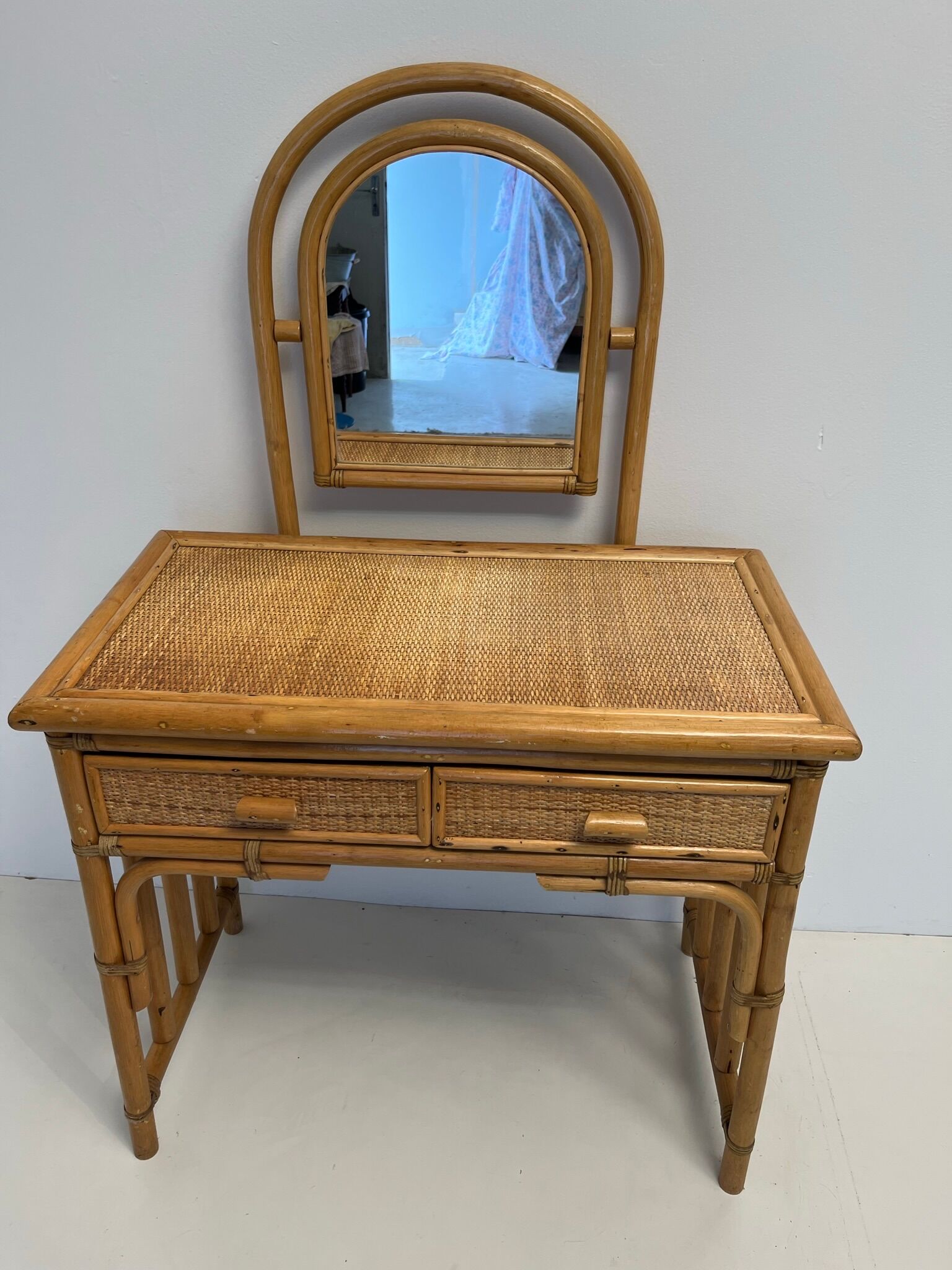 Bamboo and rattan dressing table, with mirror 50s-60s