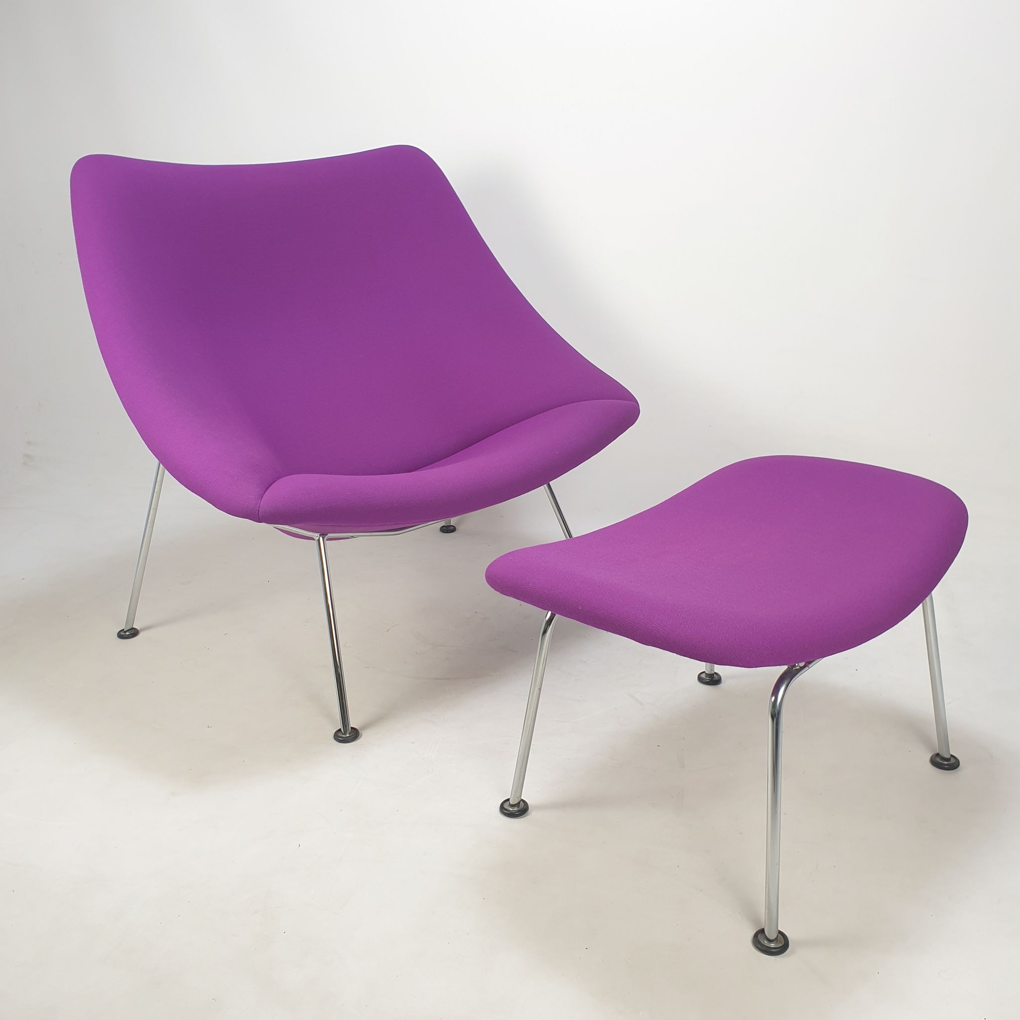 Oyster Chair and Ottoman by Pierre Paulin for Artifort, 1980s