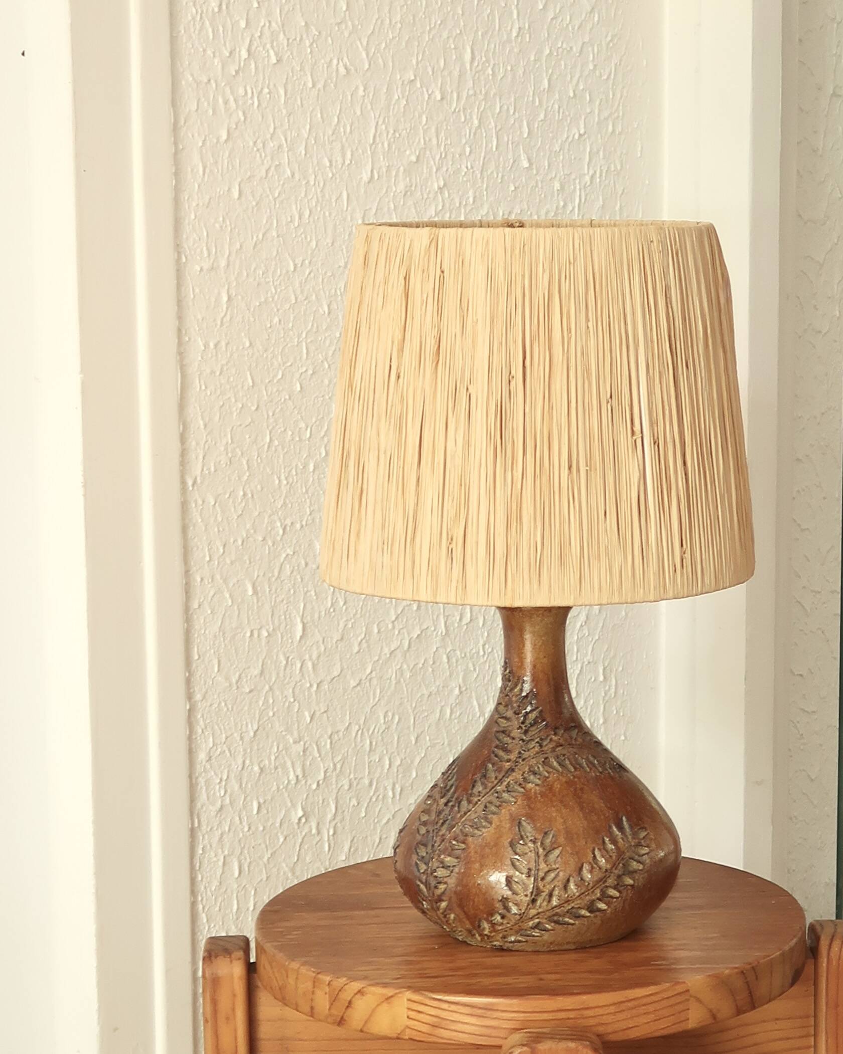 Sésame Vallauris ceramic lamp, raffia lampshade, 1970s