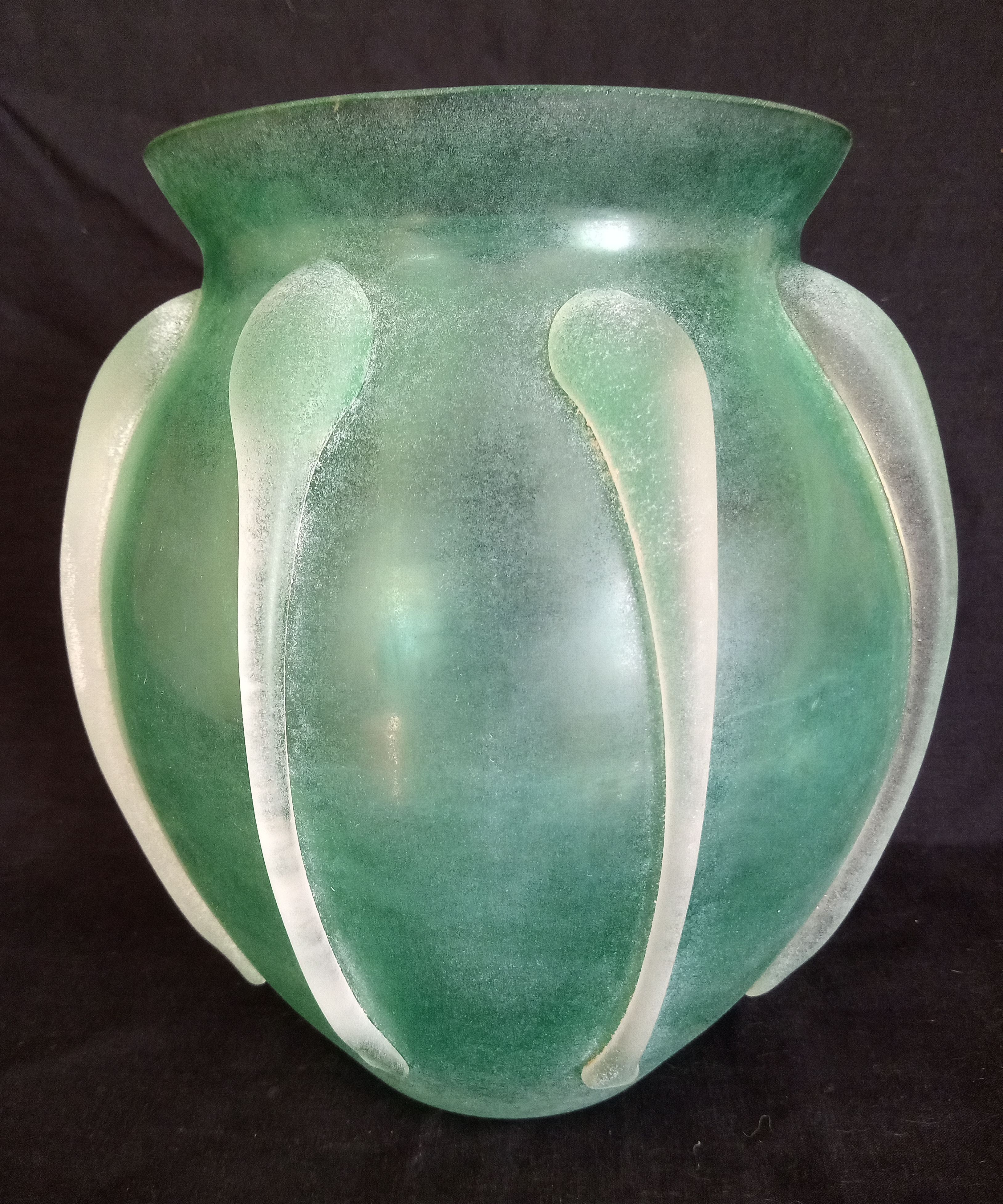 Vase in mint green glass paste, very decorative