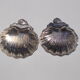 Set of 2 shell-shaped metal bowls