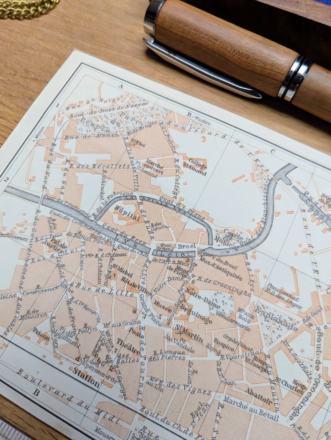 Kortrijk, small old map, vintage 1910