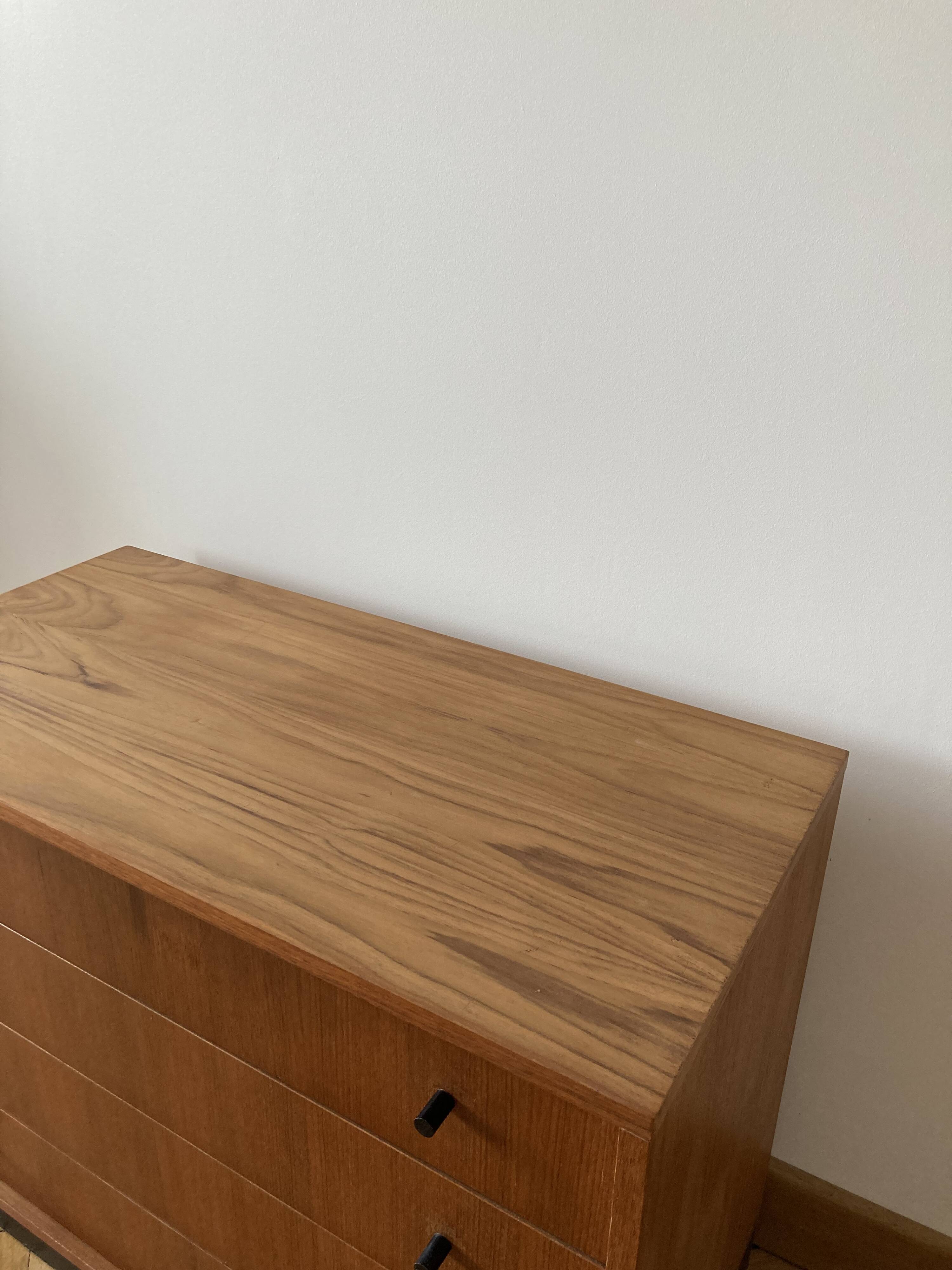 Scandinavian style chest of drawers