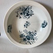 Plat Terre de feu de Grigny motif floral XIX - XXème