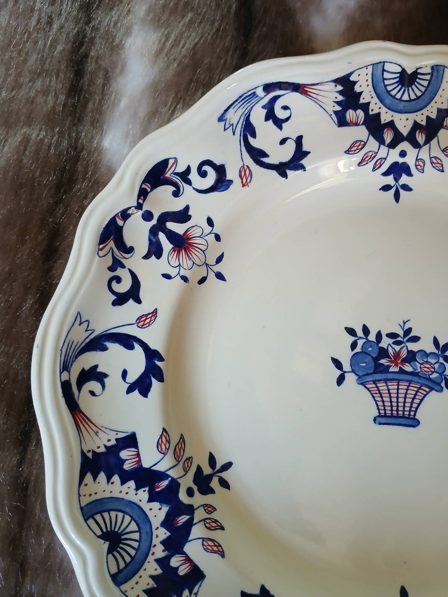 12 assiettes plates anciennes de Longchamp 